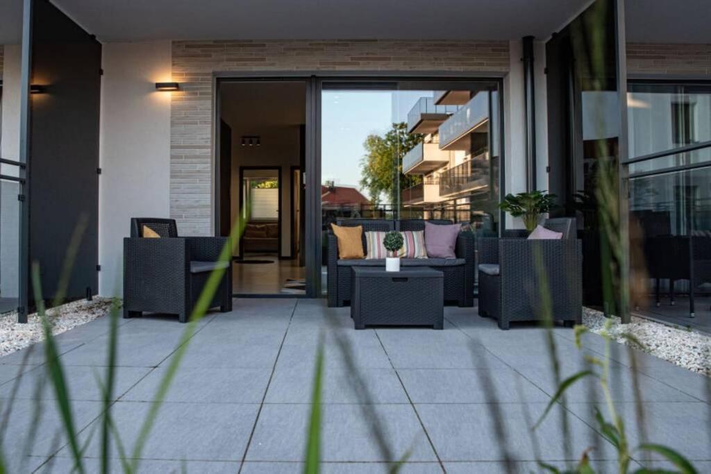 Apartament Twierdza Z Widokiem Na Jezioro オストルダ エクステリア 写真