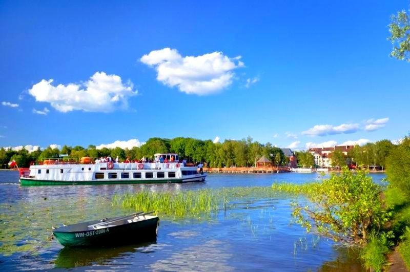 Apartament Twierdza Z Widokiem Na Jezioro オストルダ エクステリア 写真